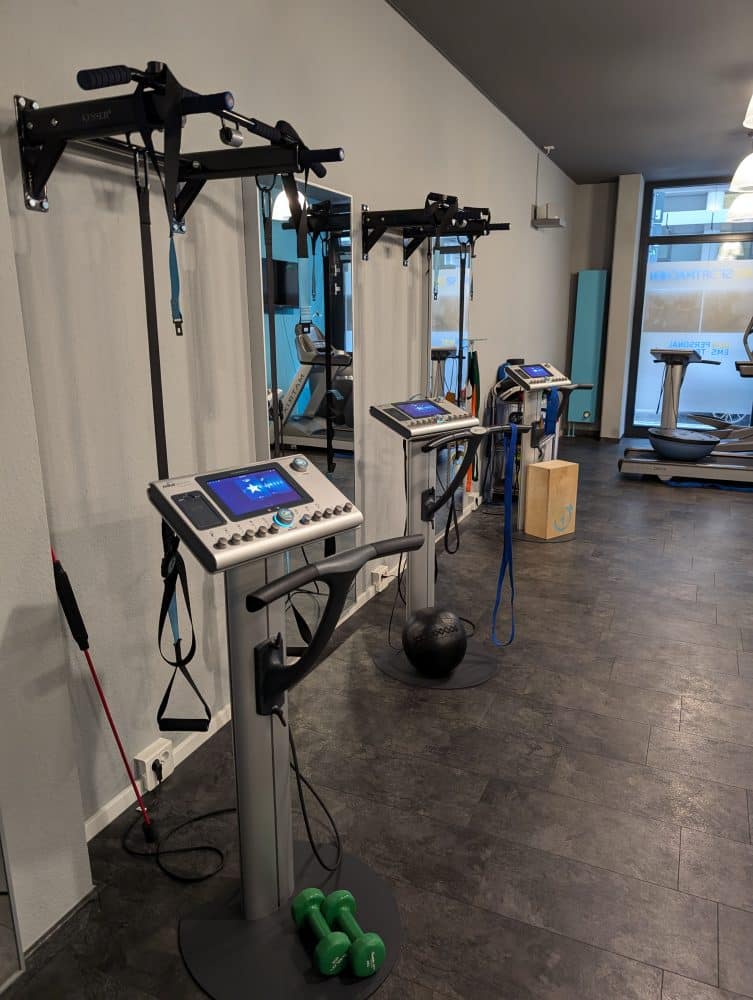 KURZSPORTMACHEN EMS Fitnessstudio 06